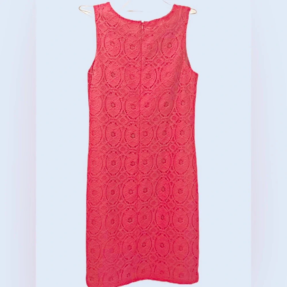 Pretty in Pink Lace Fitted Dress - Picture 1 of 3